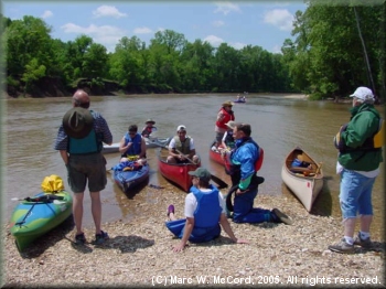 DDRC group on semi-annual Illinois River outting