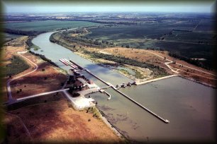 Newt Graham Lock and Dam